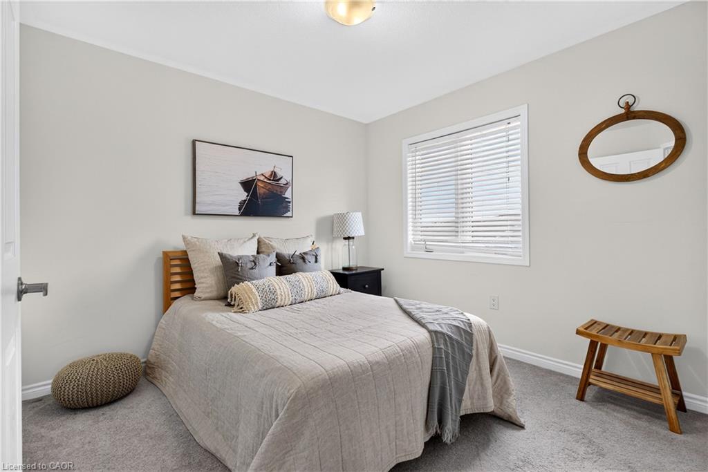7 Pickett Place Property Photo 39