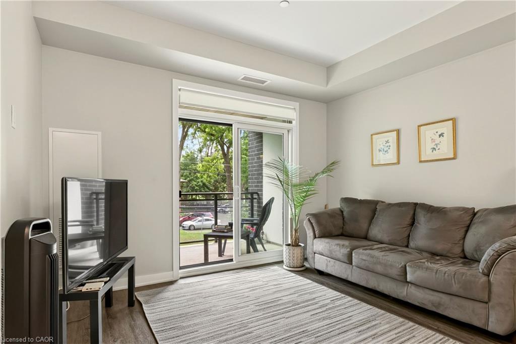 208-320 Plains Road E Property Photo 16
