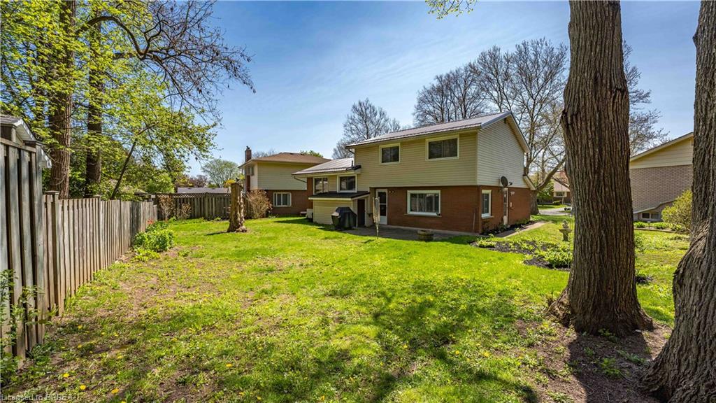 10 Aaron Place Property Photo 19