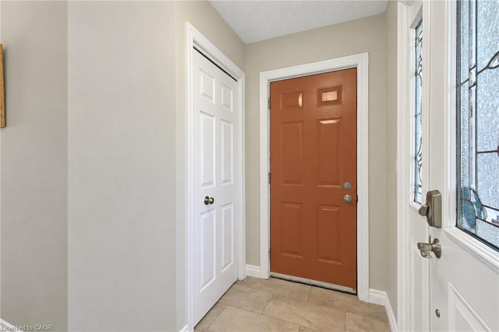 93 Wellandvale Drive Property Photo 8
