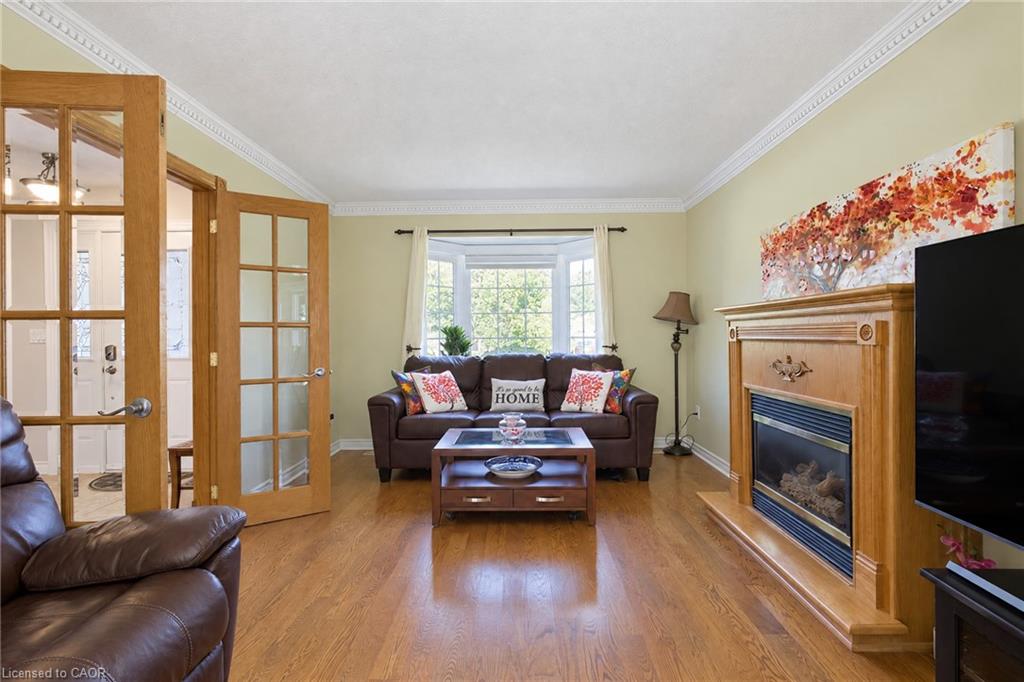 93 Wellandvale Drive Property Photo 10