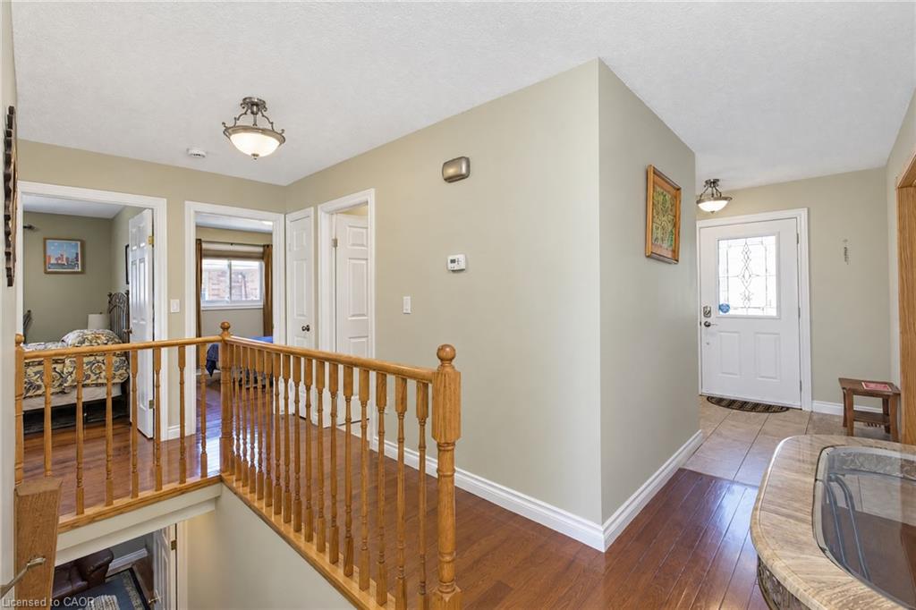 93 Wellandvale Drive Property Photo 16