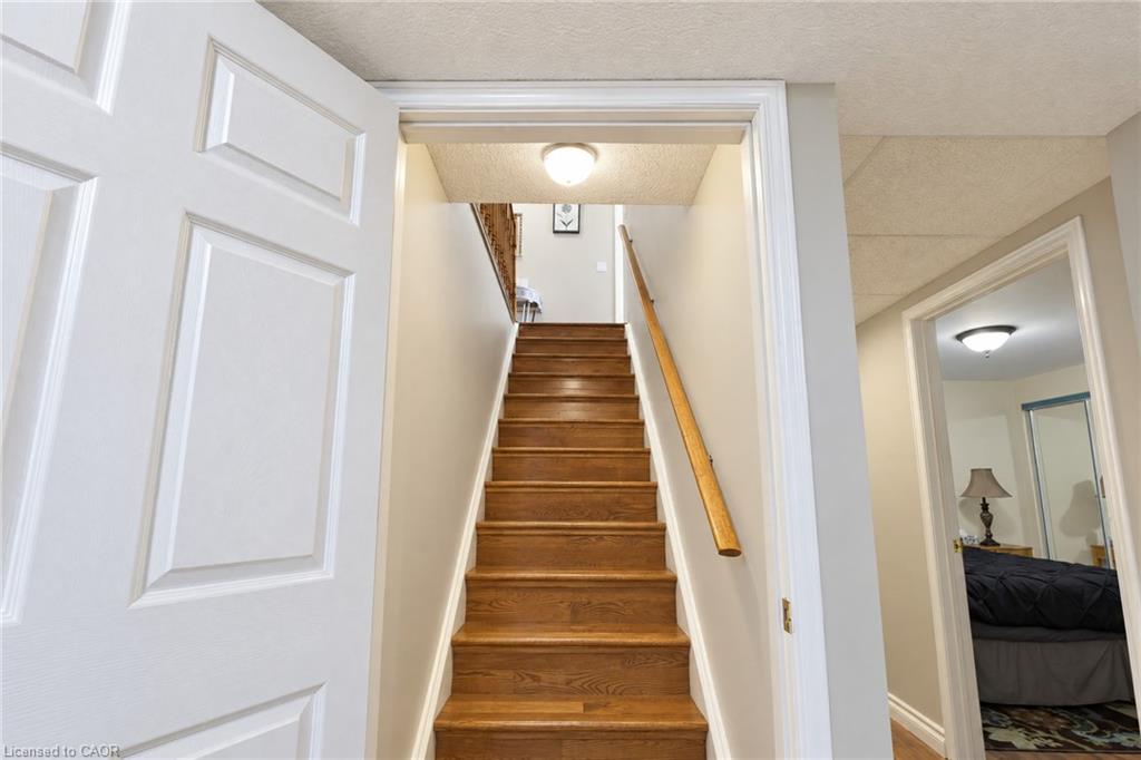 93 Wellandvale Drive Property Photo 30
