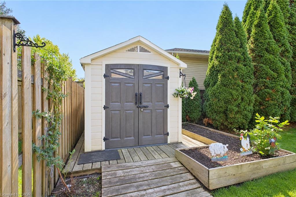 93 Wellandvale Drive Property Photo 43