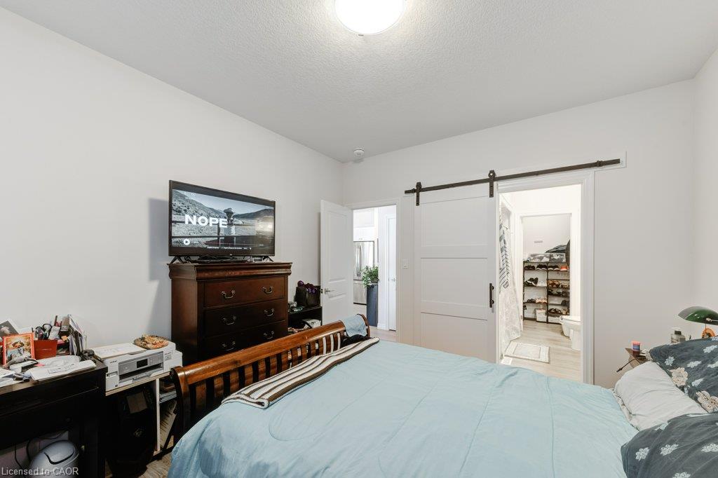 102 Livingston Drive Property Photo 17