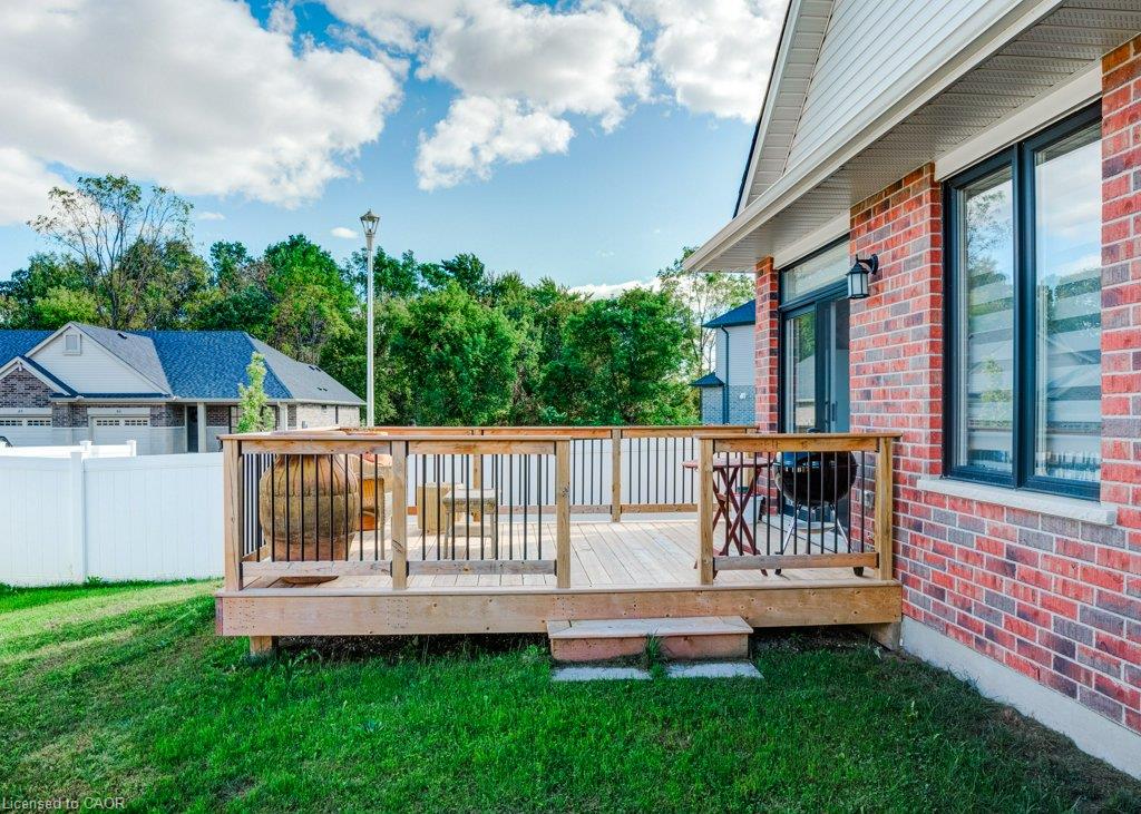 102 Livingston Drive Property Photo 41
