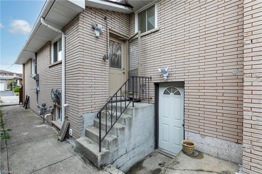 11 Algonquin Court Property Photo 2