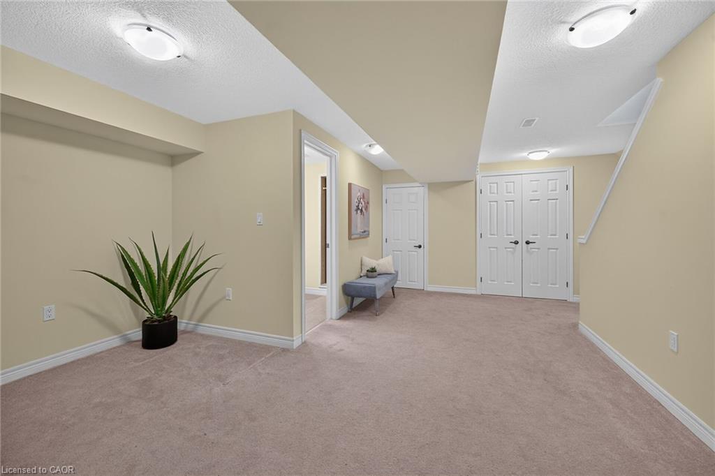 5 Hillgartner Lane Property Photo 32