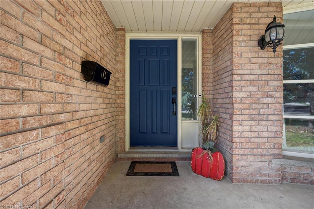 51 Cayley Court Property Photo 3