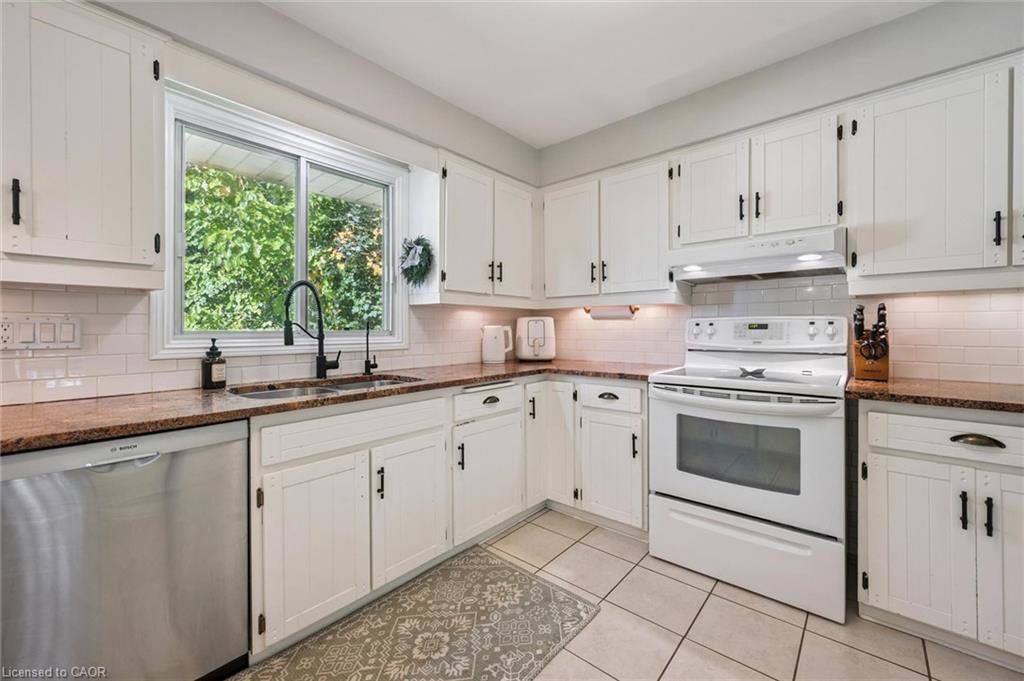 51 Cayley Court Property Photo 10