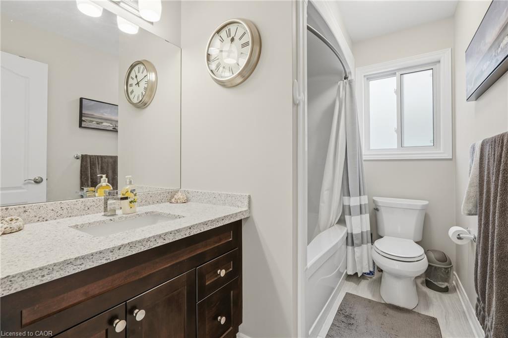 71 Laurent Avenue Property Photo 28