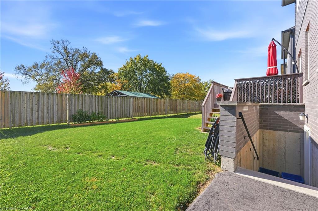 71 Laurent Avenue Property Photo 30