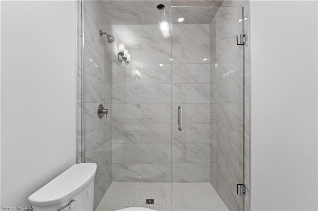 709-461 Green Road Property Photo 6
