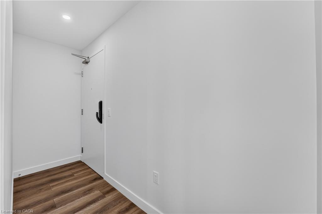 709-461 Green Road Property Photo 31
