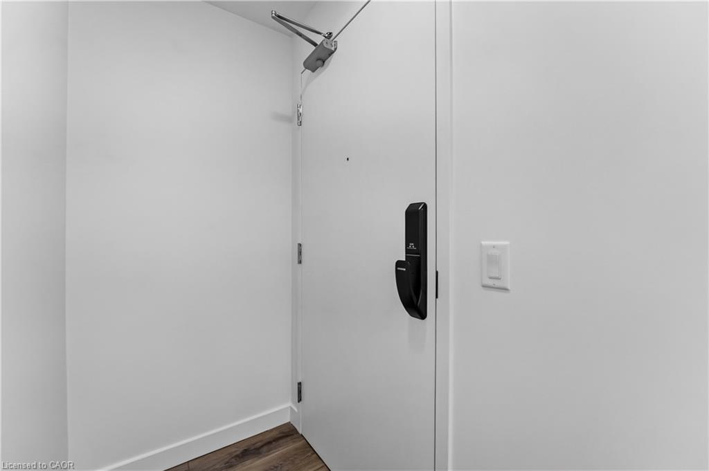 709-461 Green Road Property Photo 32
