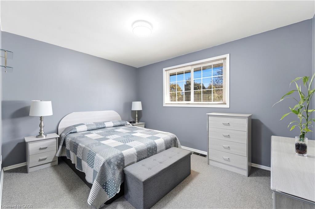 1380 Queen's Boulevard Property Photo 7