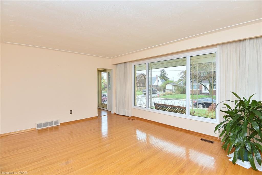 176 Kimberly Drive Property Photo 6