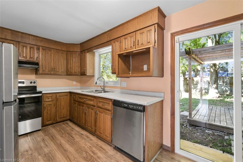 8 Forest Glen Crescent Property Photo 6