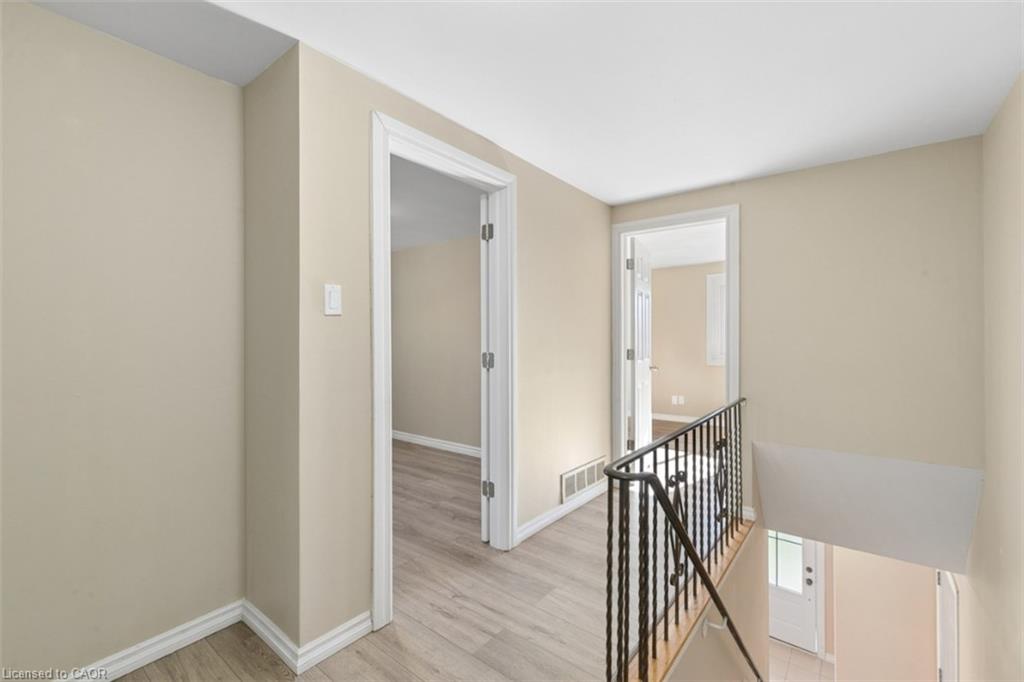 8 Forest Glen Crescent Property Photo 10