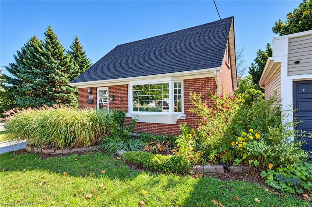 35 Pleasant Avenue Property Photo 3