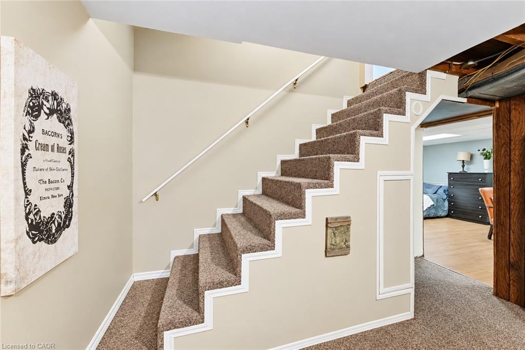 35 Pleasant Avenue Property Photo 27