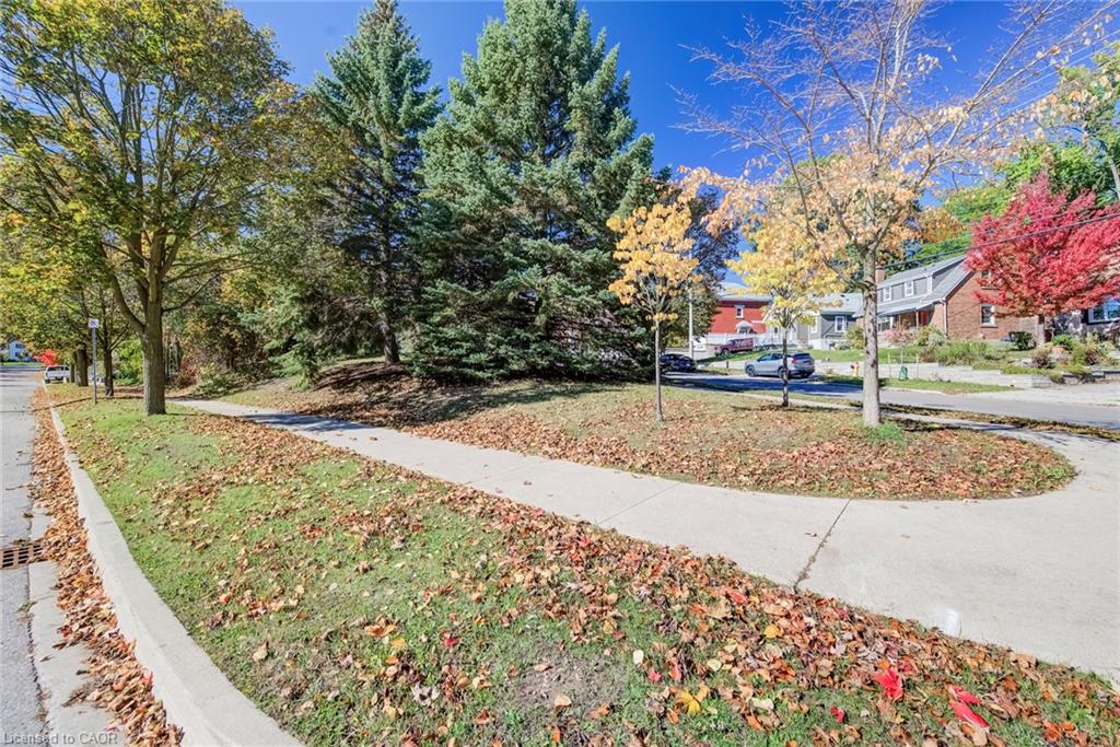 35 Pleasant Avenue Property Photo 40