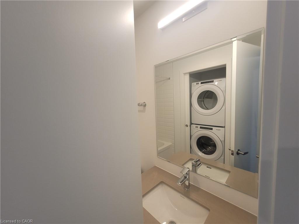 515-740 Whitlock Avenue Property Photo 7