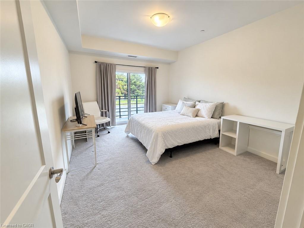 212-251 Northfield Drive E Property Photo 10
