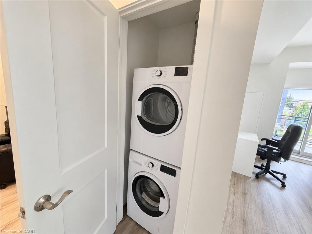 212-251 Northfield Drive E Property Photo 25