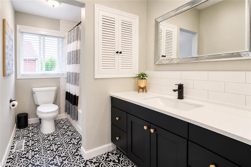 241 Thorner Drive Property Photo 16