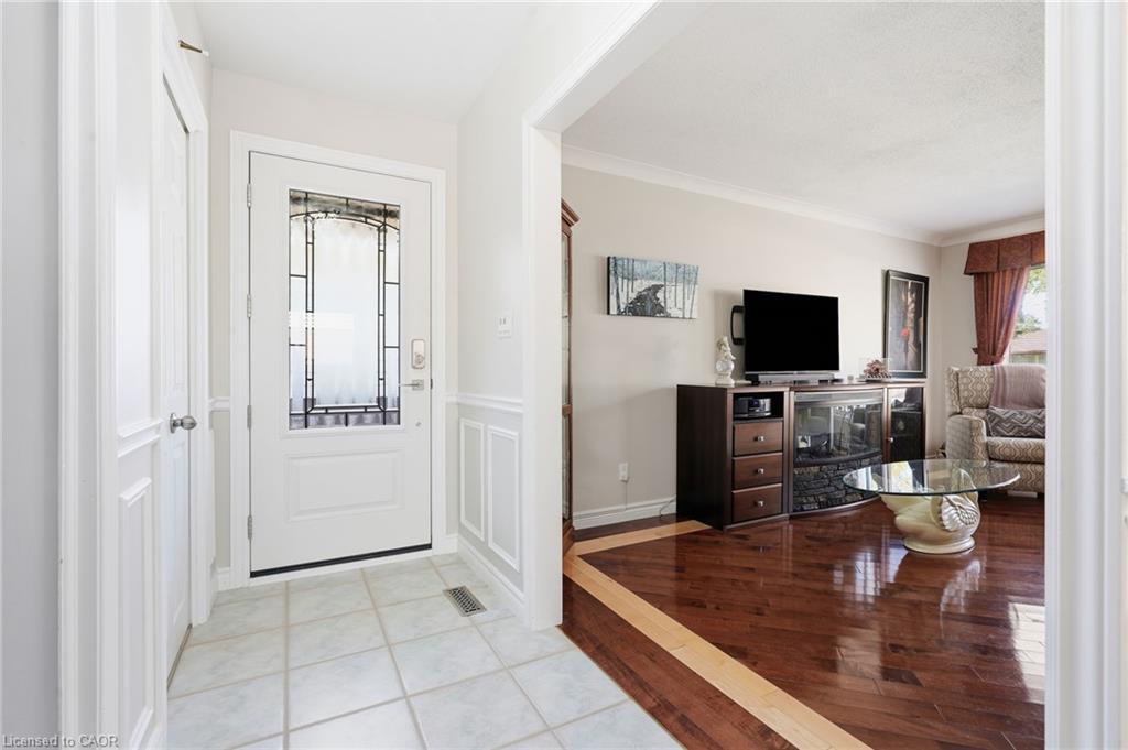 2432 Cyprus Avenue Property Photo 5