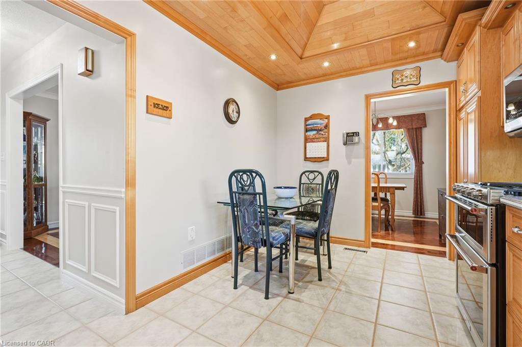 2432 Cyprus Avenue Property Photo 14