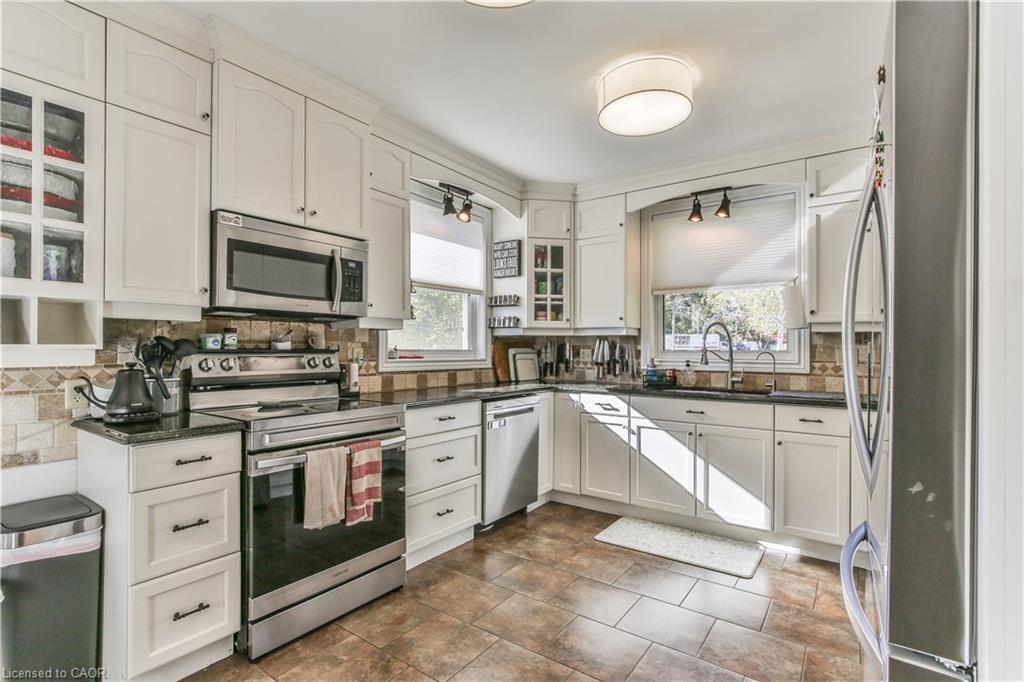 66 Lisgar Avenue Property Photo 2