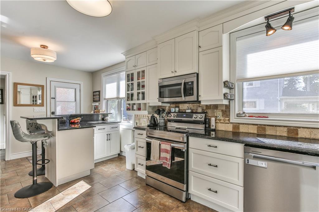 66 Lisgar Avenue Property Photo 12