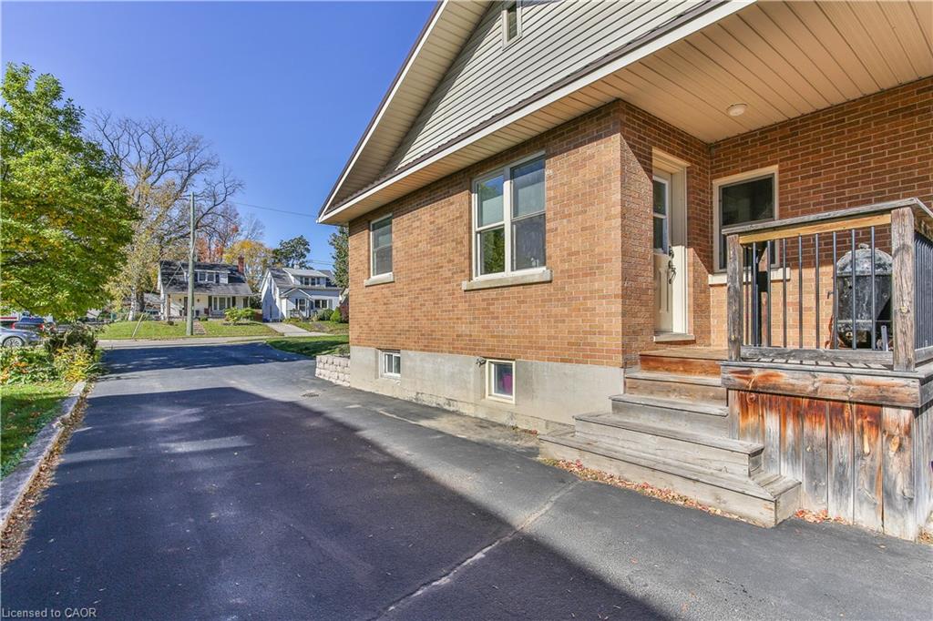 66 Lisgar Avenue Property Photo 36