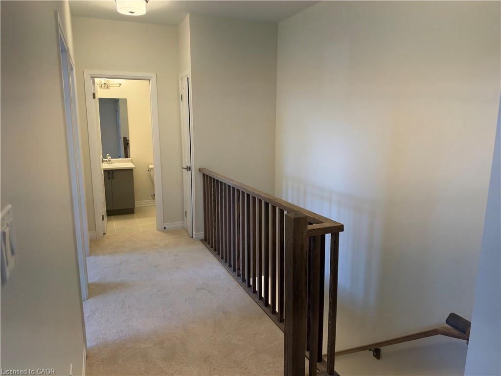 20-859 North Waterdown Drive Property Photo 9