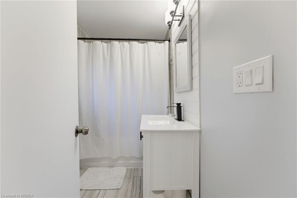 38 Admiral Road Property Photo 17