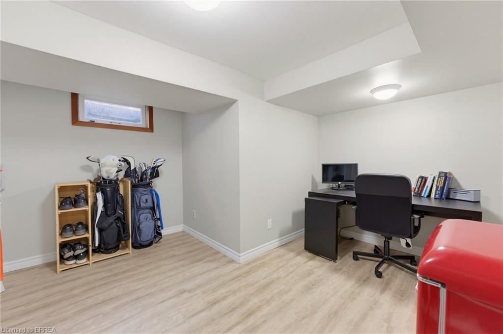 38 Admiral Road Property Photo 20