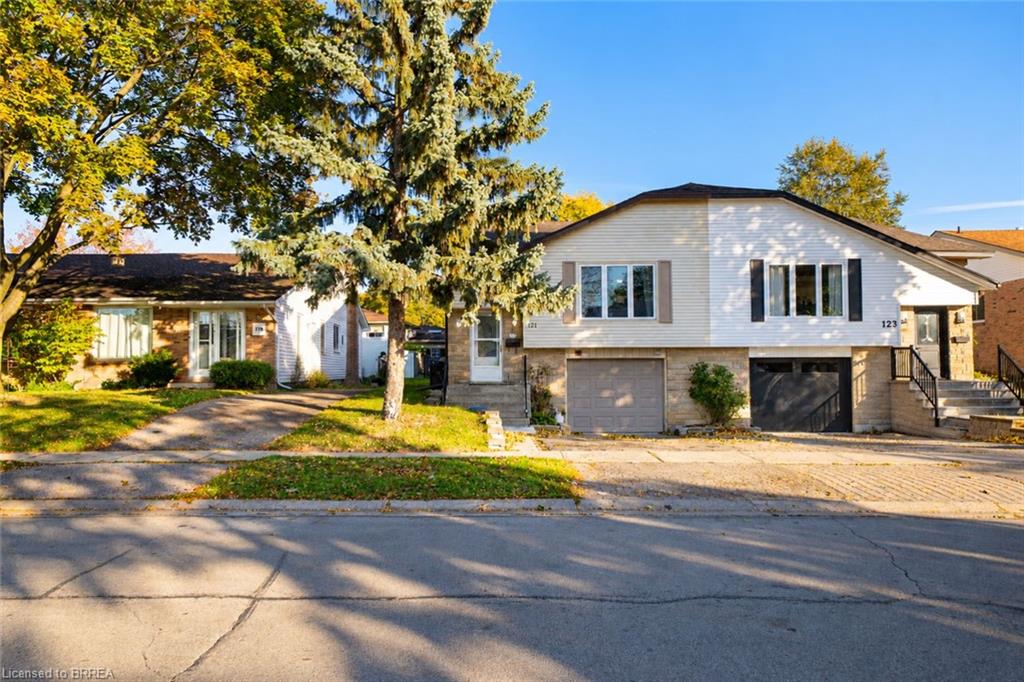 121 Ashgrove Avenue Property Photo 3