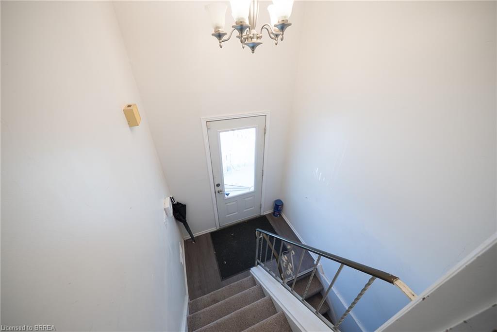 121 Ashgrove Avenue Property Photo 4