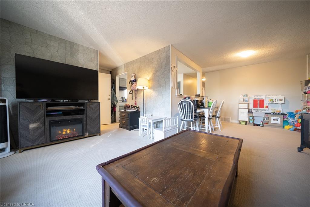 121 Ashgrove Avenue Property Photo 6