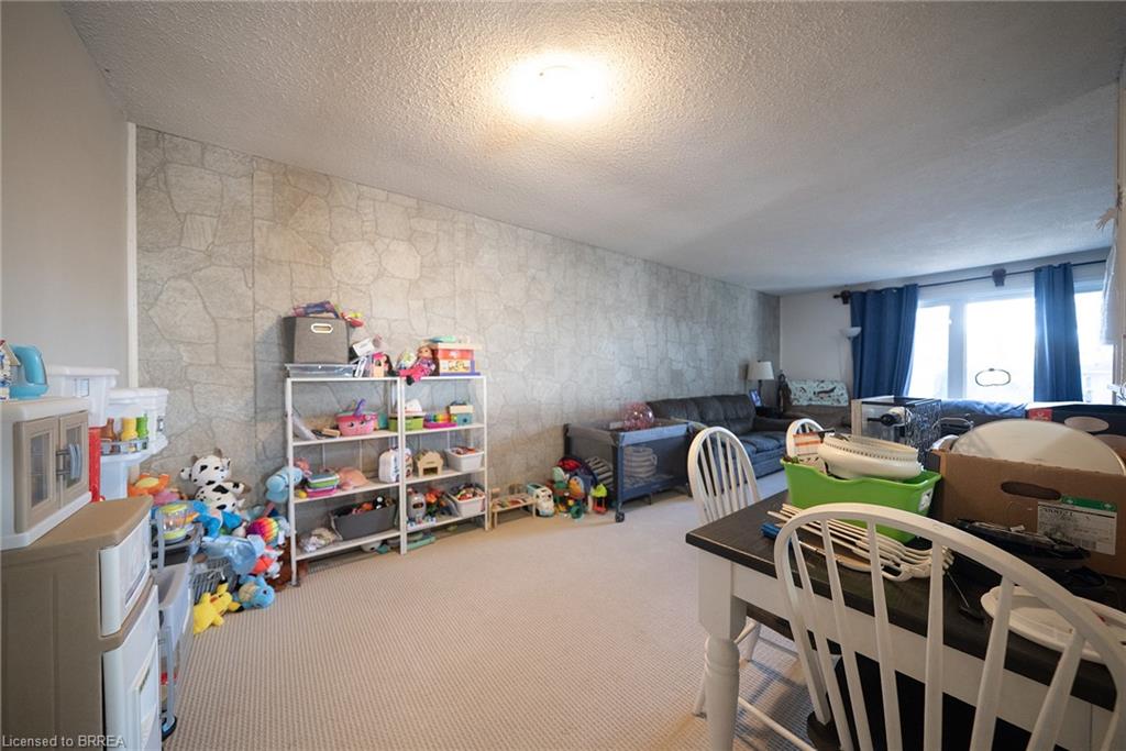 121 Ashgrove Avenue Property Photo 7