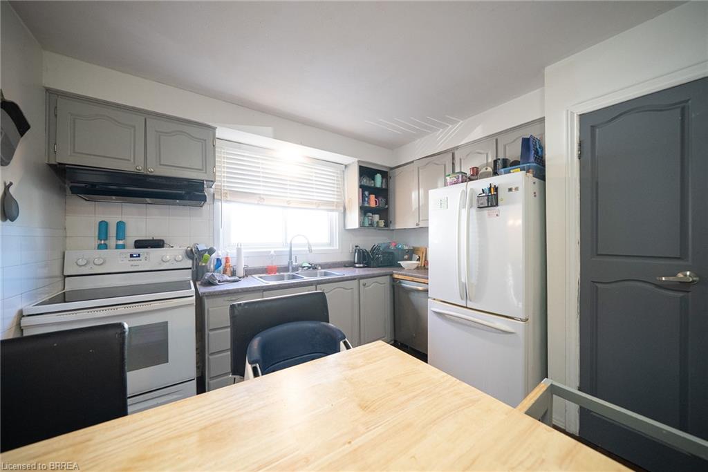 121 Ashgrove Avenue Property Photo 9