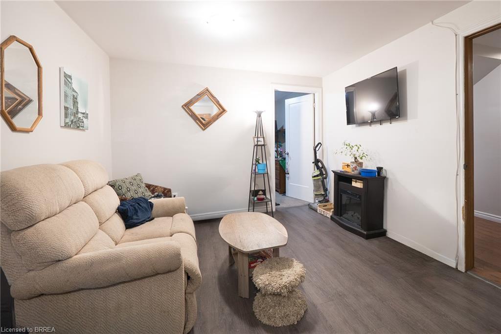 121 Ashgrove Avenue Property Photo 18