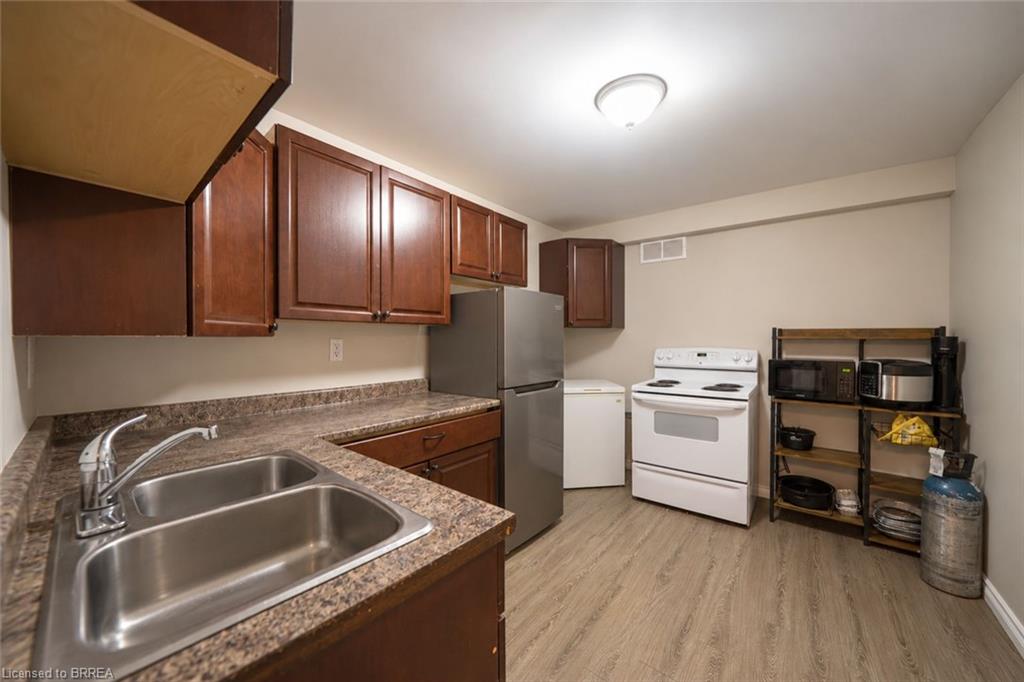 121 Ashgrove Avenue Property Photo 19