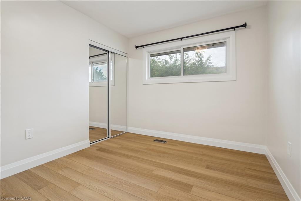 121 Toby Crescent Property Photo 15