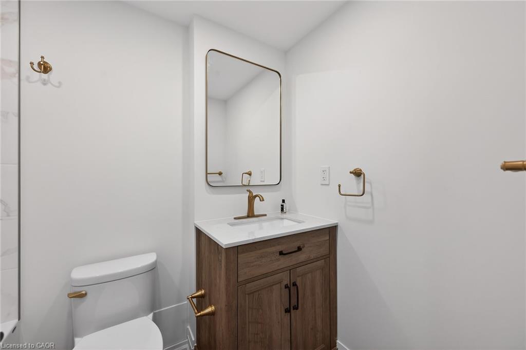 702-212 Kerr Street Property Photo 24