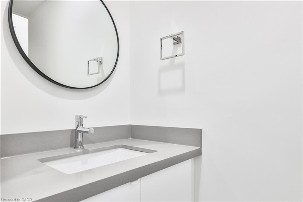 2-4635 Regents Terrace Property Photo 14
