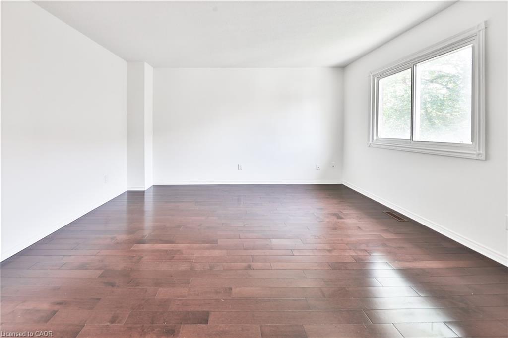 2-4635 Regents Terrace Property Photo 17