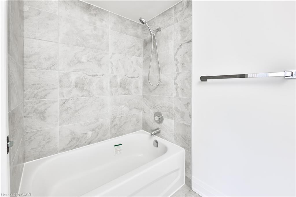 2-4635 Regents Terrace Property Photo 20